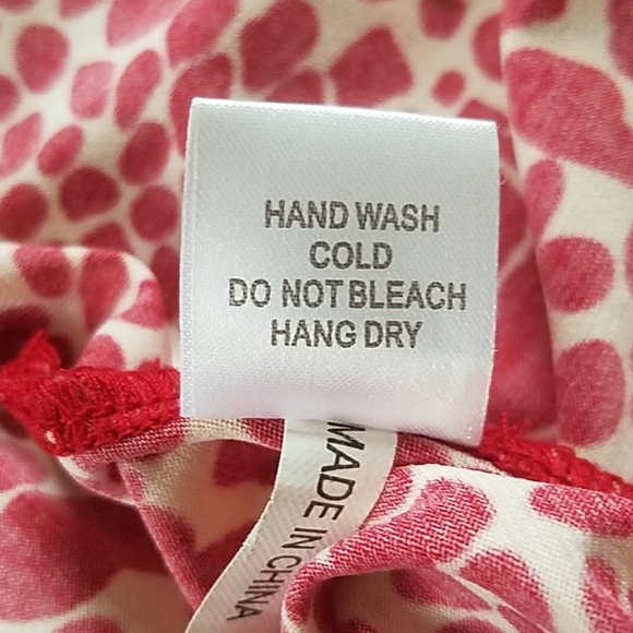 NWT Flattering Wrap Around in Soft Knit L - Picture 8 of 8